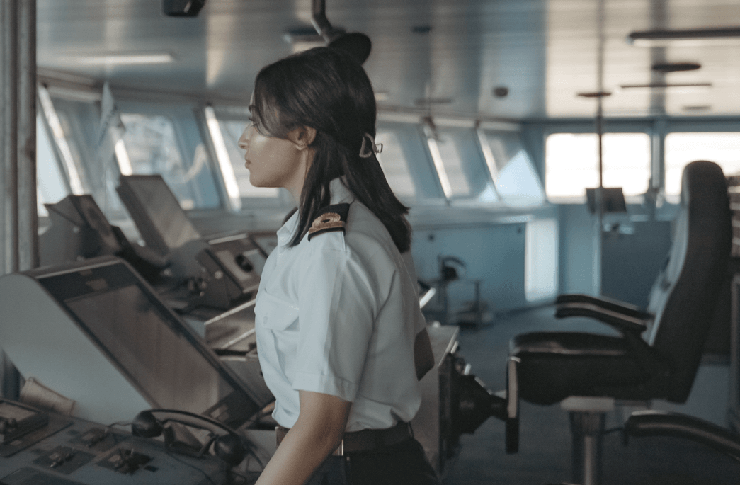 Mujer marinera CMA CGM Mujer marinera CMA CGM