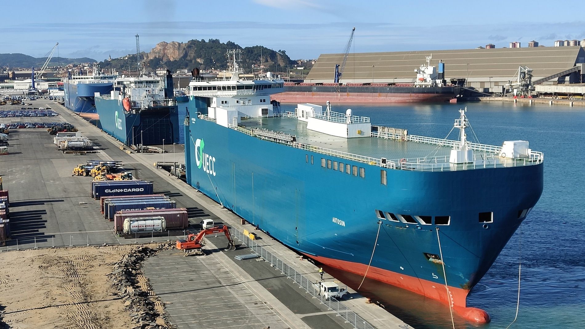 tres portacoches UECC  Raos 8 puerto Santander