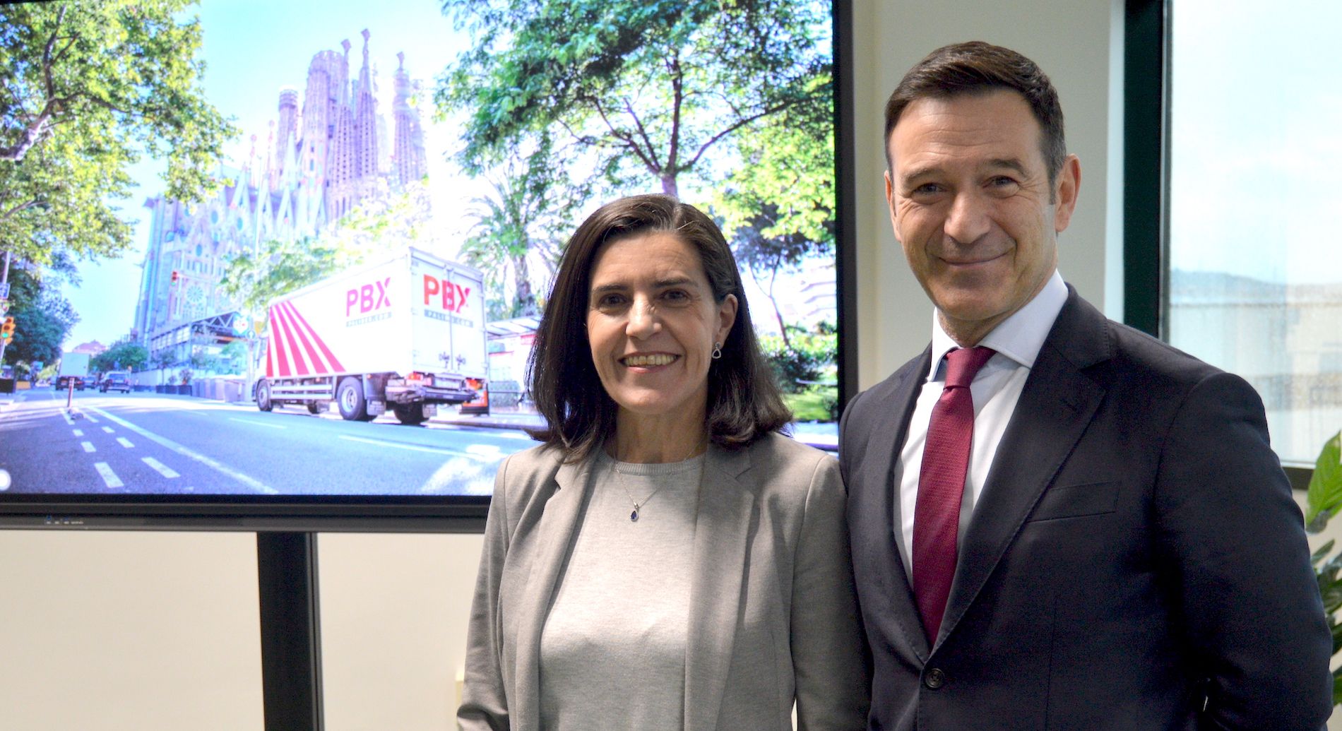 Jaime Colsa, consejero delegado de Palibex, con María Luisa Romero, directora general de la red.