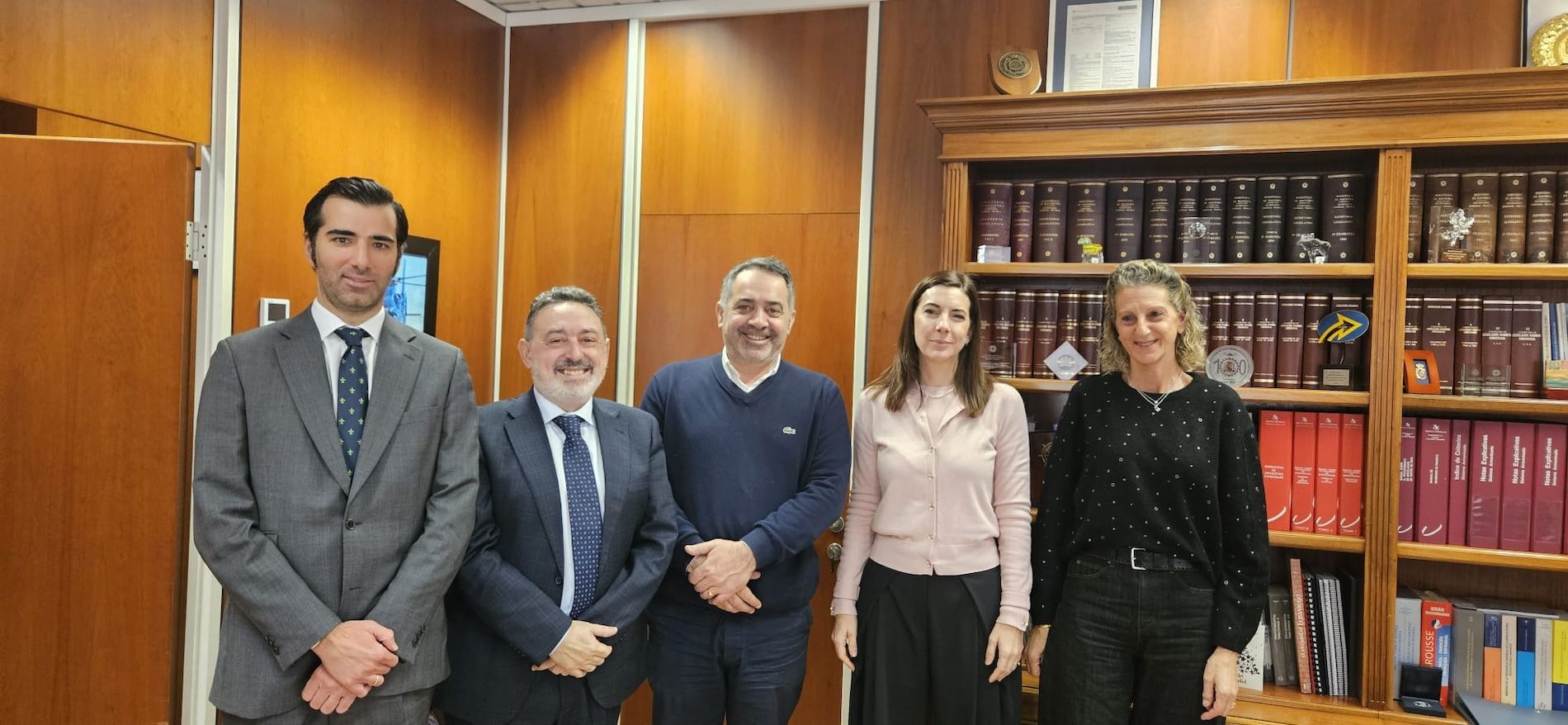 Feteia Oltra reunion con Aduanas