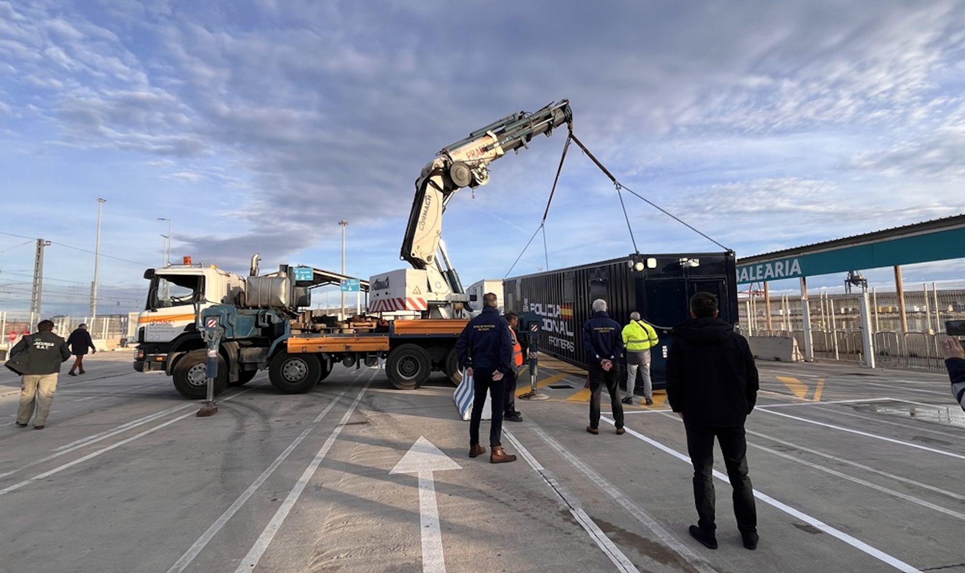 descarga contenedor control fronterizo puerto valencia descarga contenedor control fronterizo puerto valencia