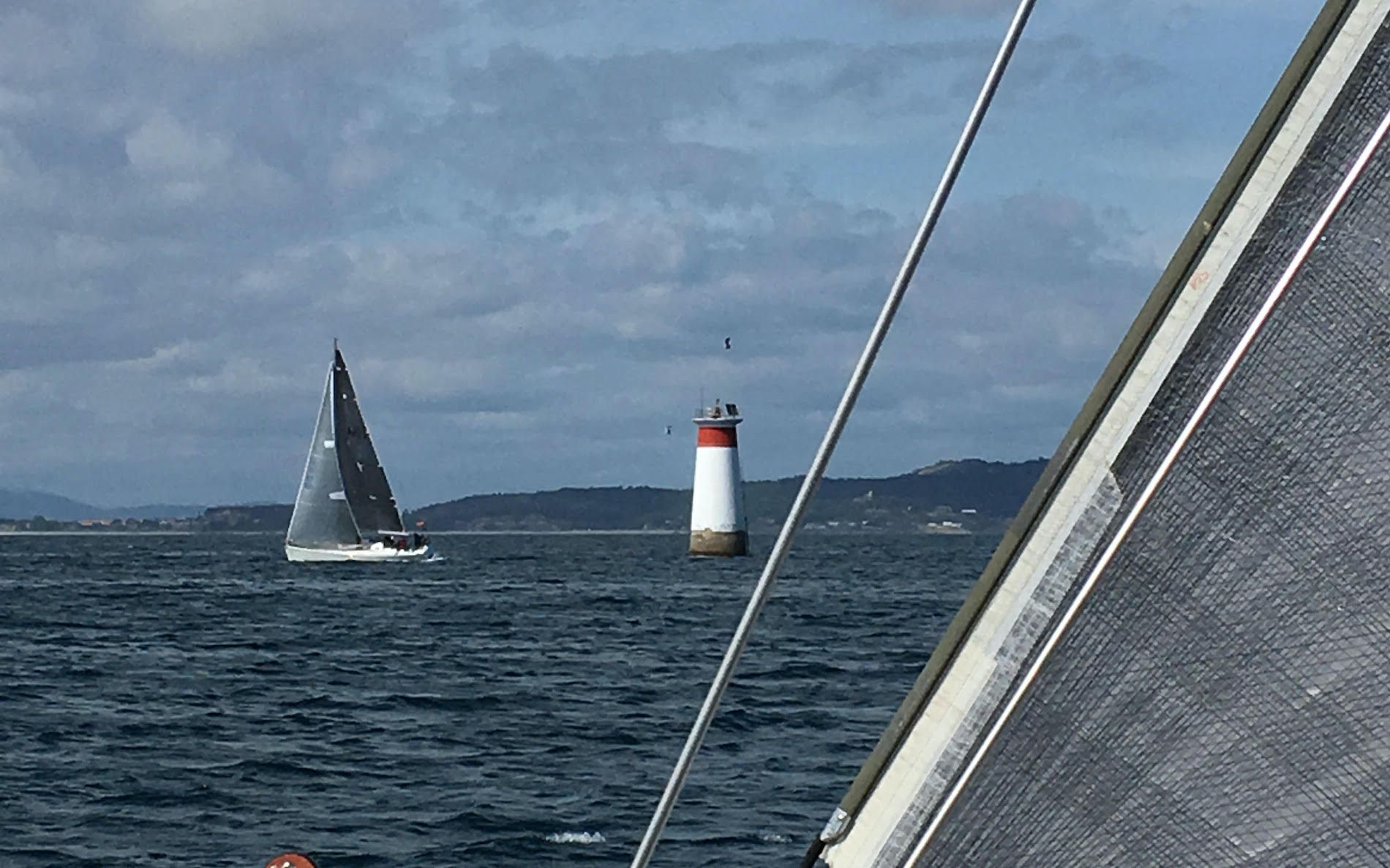 torre Camoucos puerto Marin