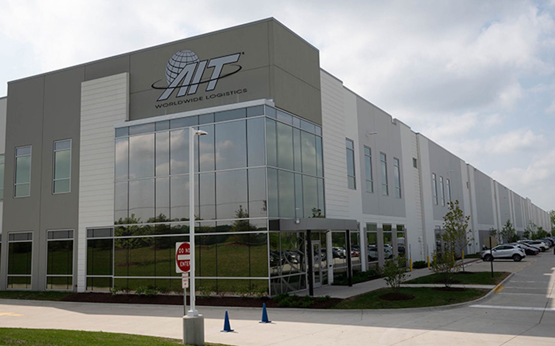 AIT Worldwide Logistics tiene su sede en Chicago.