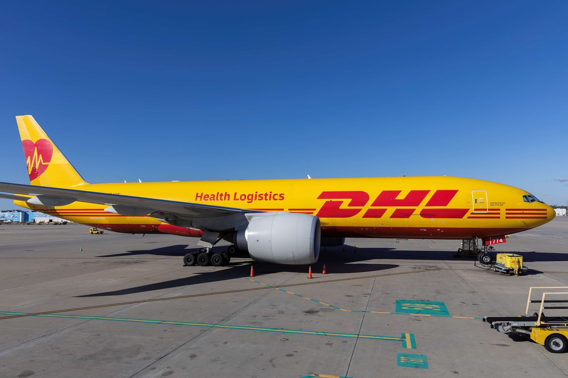 Avion DHL Health Logistics Avion DHL Health Logistics