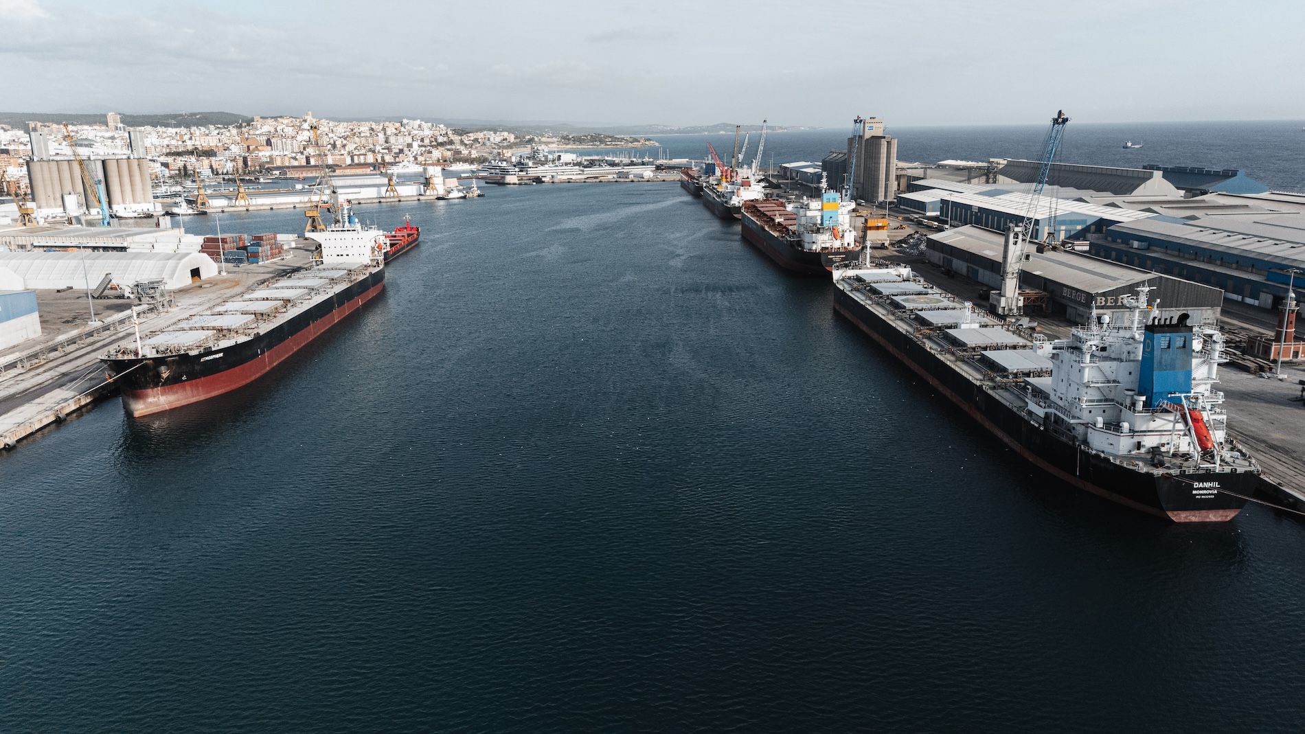 El puerto ha cerrado el ejercicio con un fuerte impulso inversor, alcanzando una ejecución presupuestaria del 81,42%.