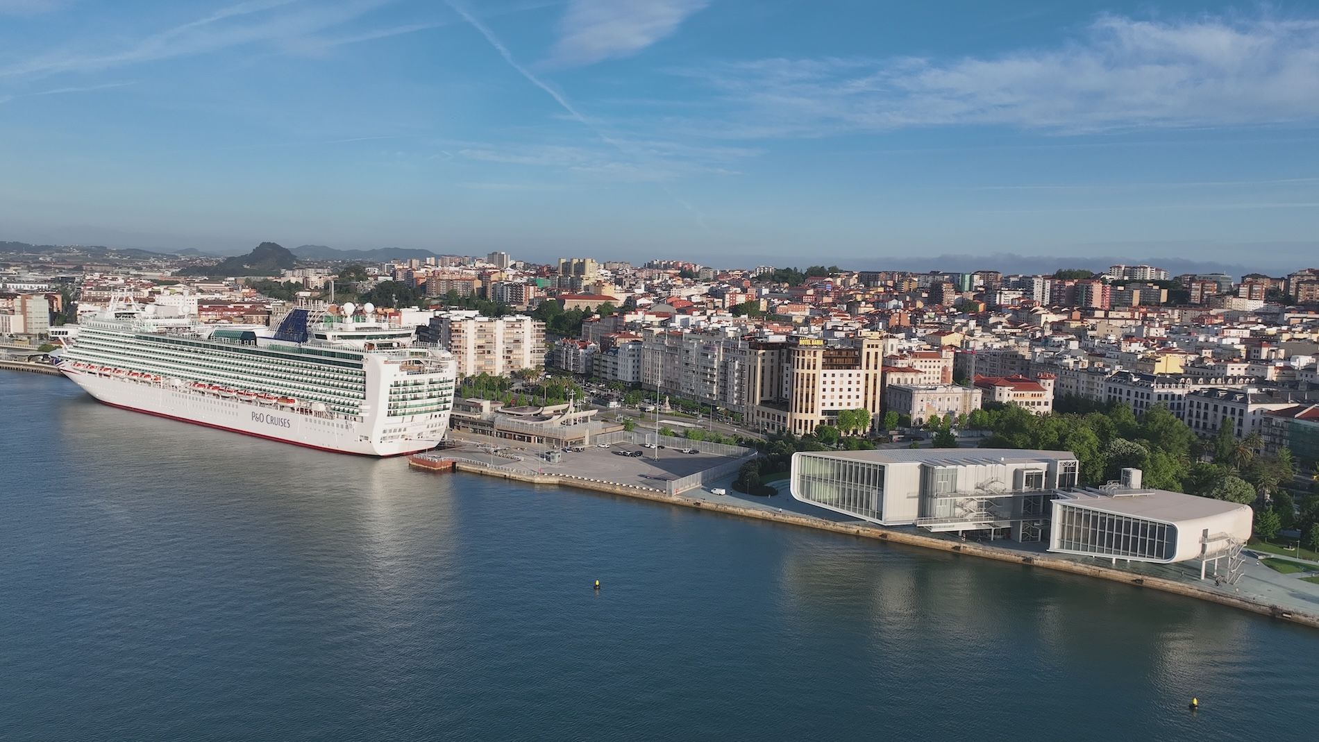 Crucero en el puerto de Santander