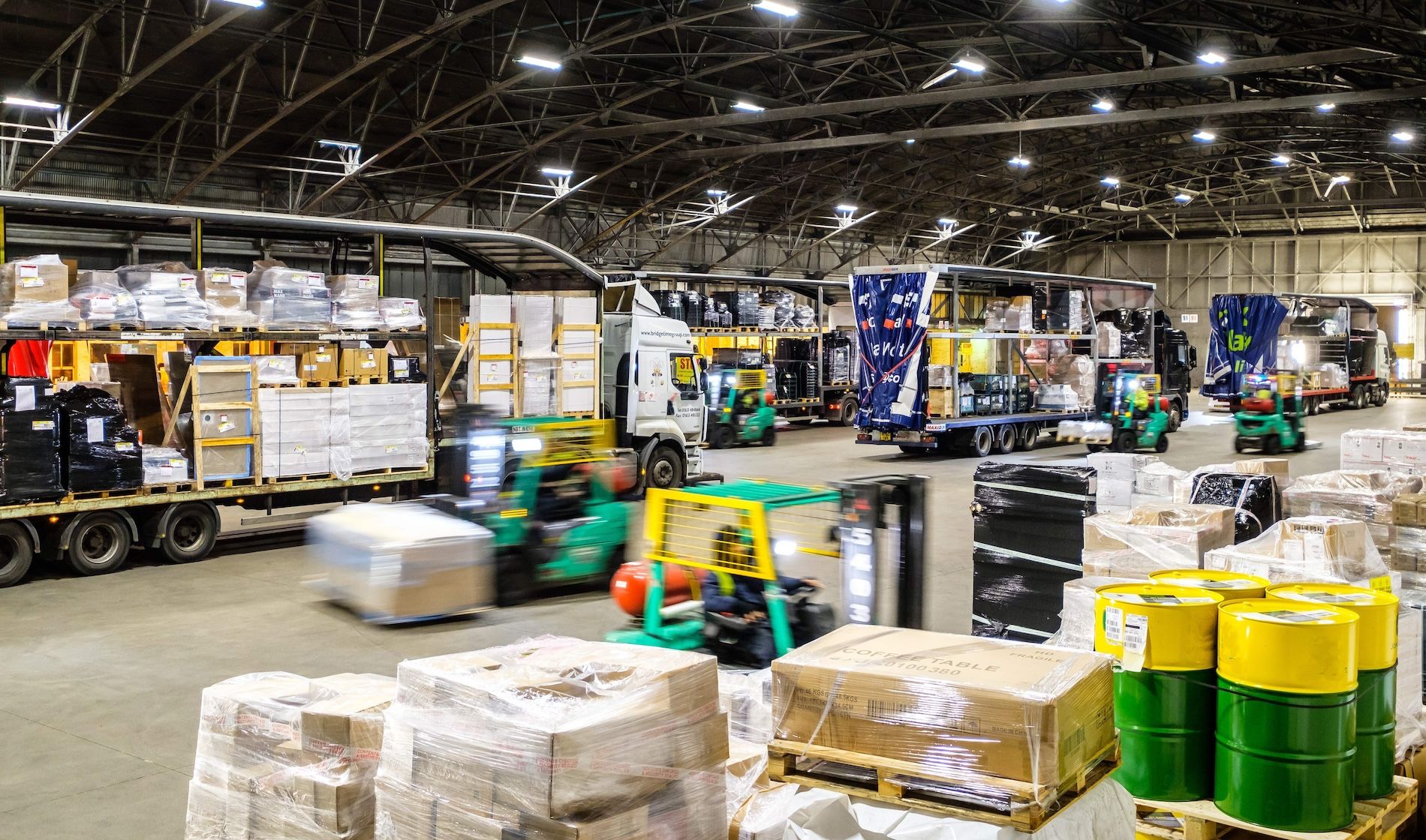 Palletways Wide Hub Action Palletways Wide Hub Action