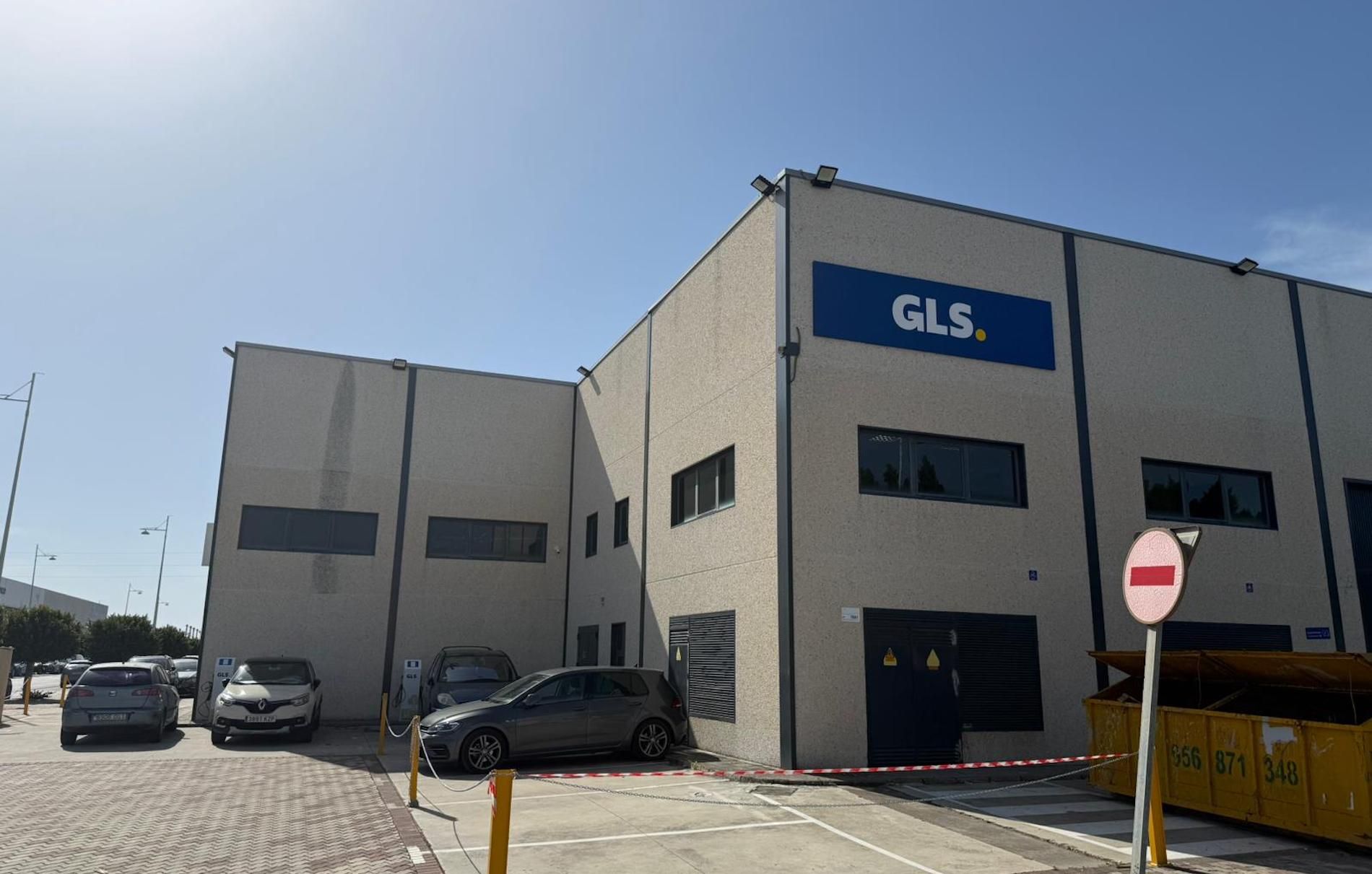 La nave ha sido concebida bajo criterios de eficiencia energética y sostenibilidad.