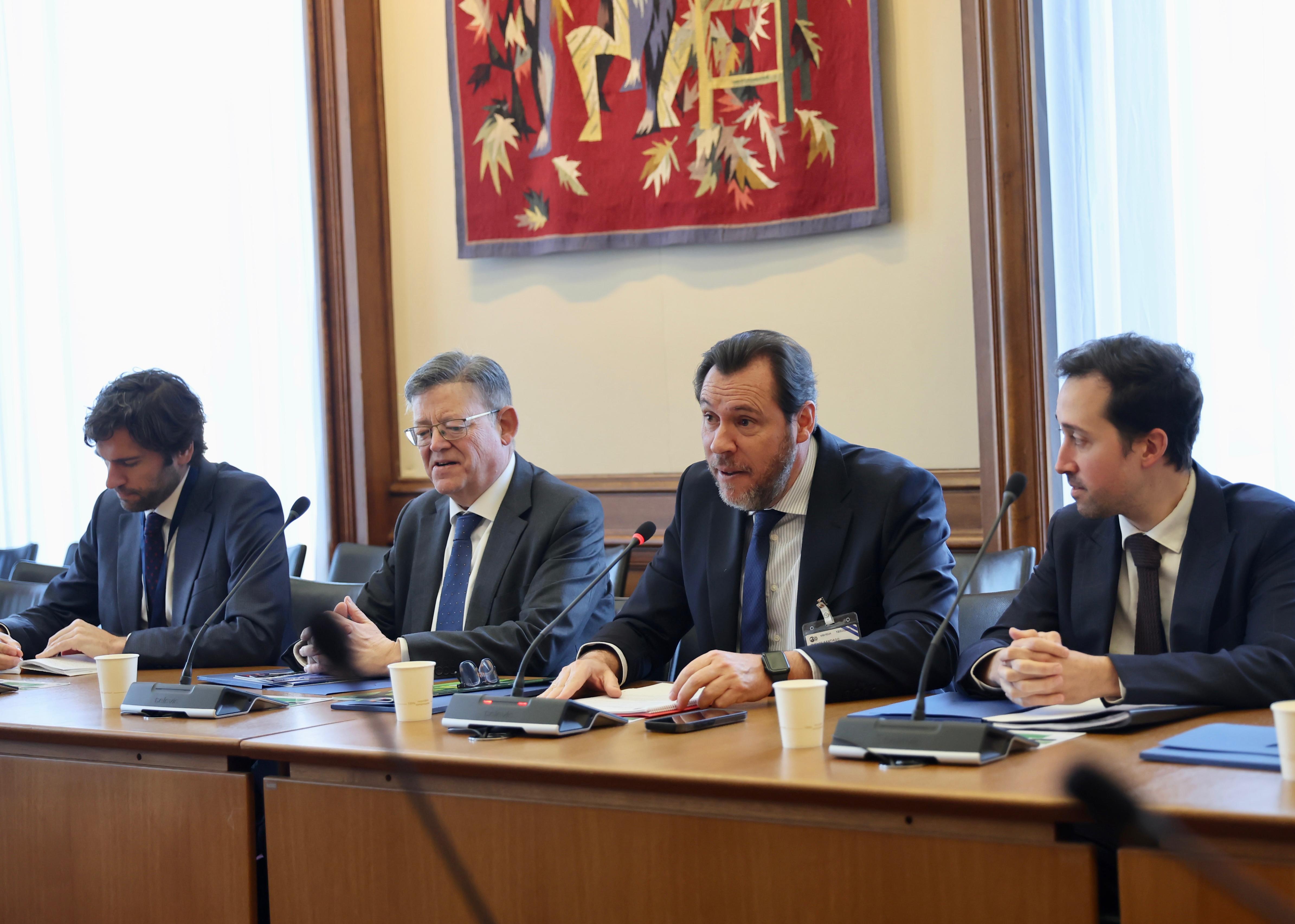 Puente ha reafirmado su voluntad personal de participar en la cumbre anual de ministros de Transporte.