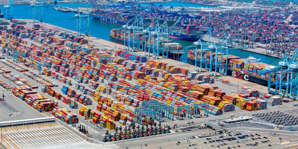 terminal contenedores puerto los angeles