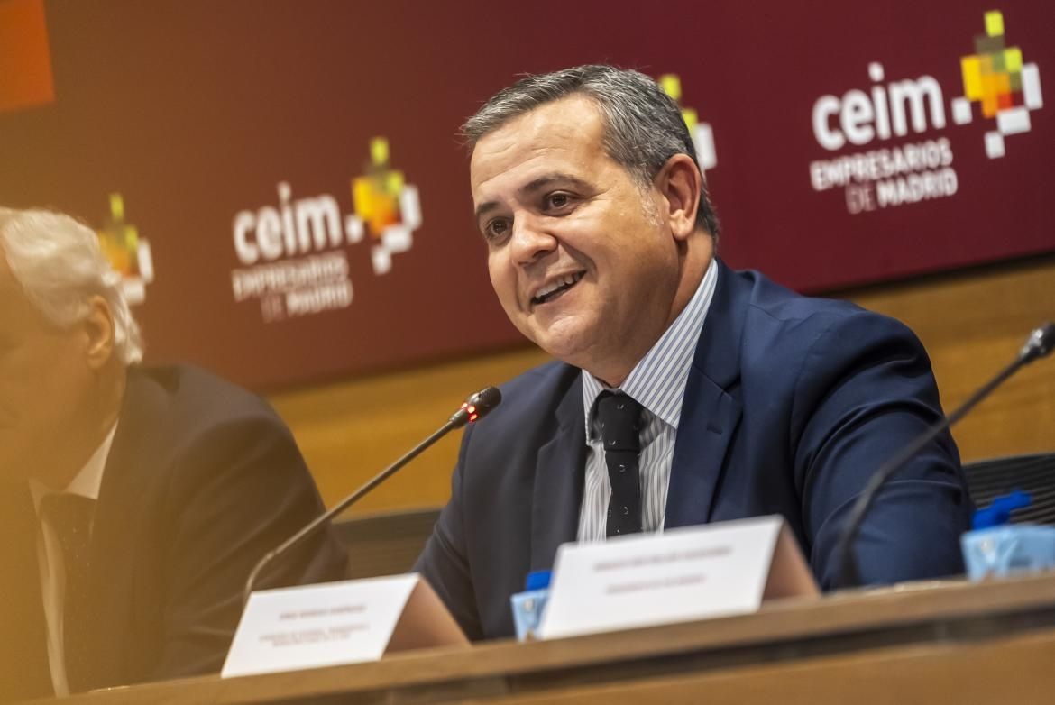 Rodrigo ha recordado que han pasado 15 años desde que se paralizó el corredor.