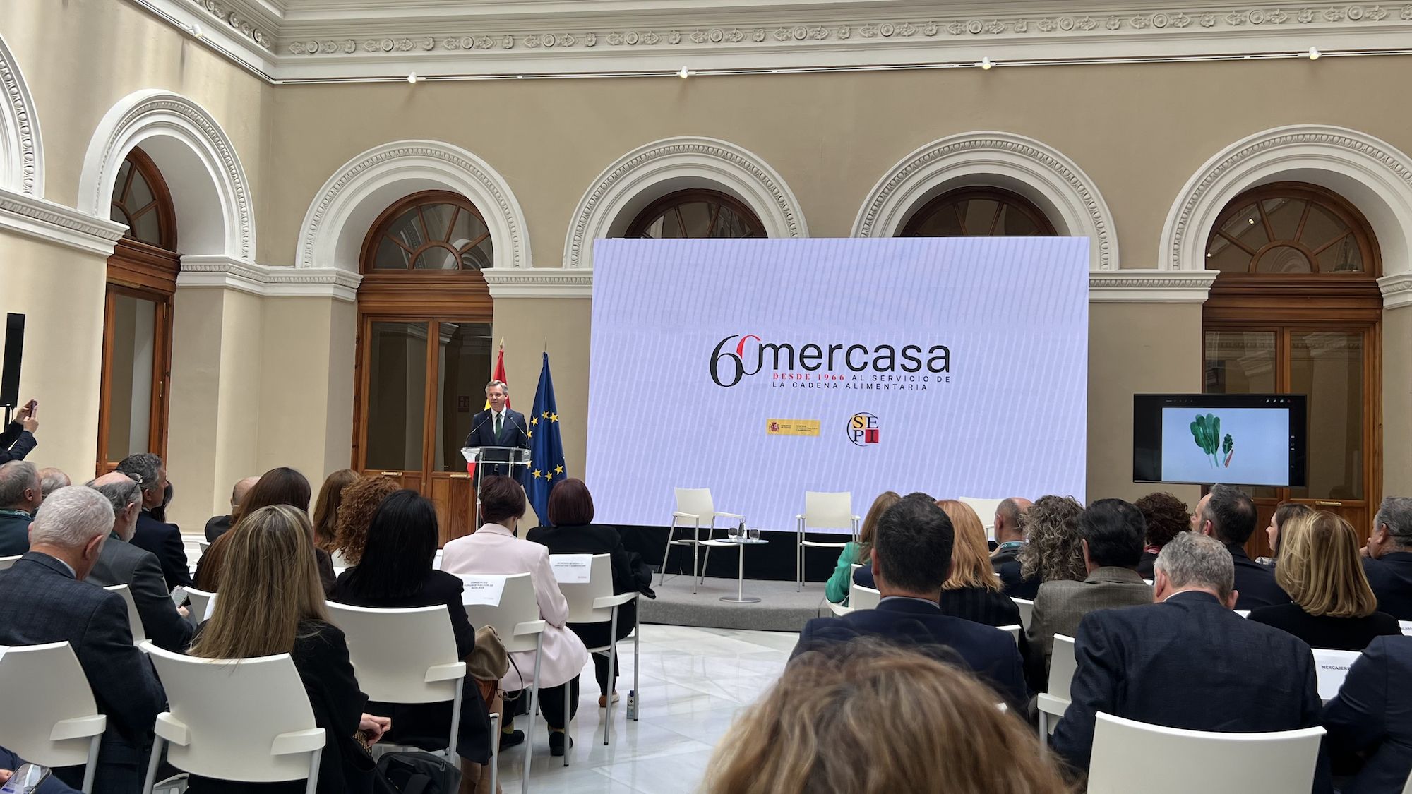 El presidente de Mercasa, José Manuel Miñones, ha incidido en que la red española de Mercas no solo constituye un pilar del sistema alimentario español, sino también una referencia para otros países.