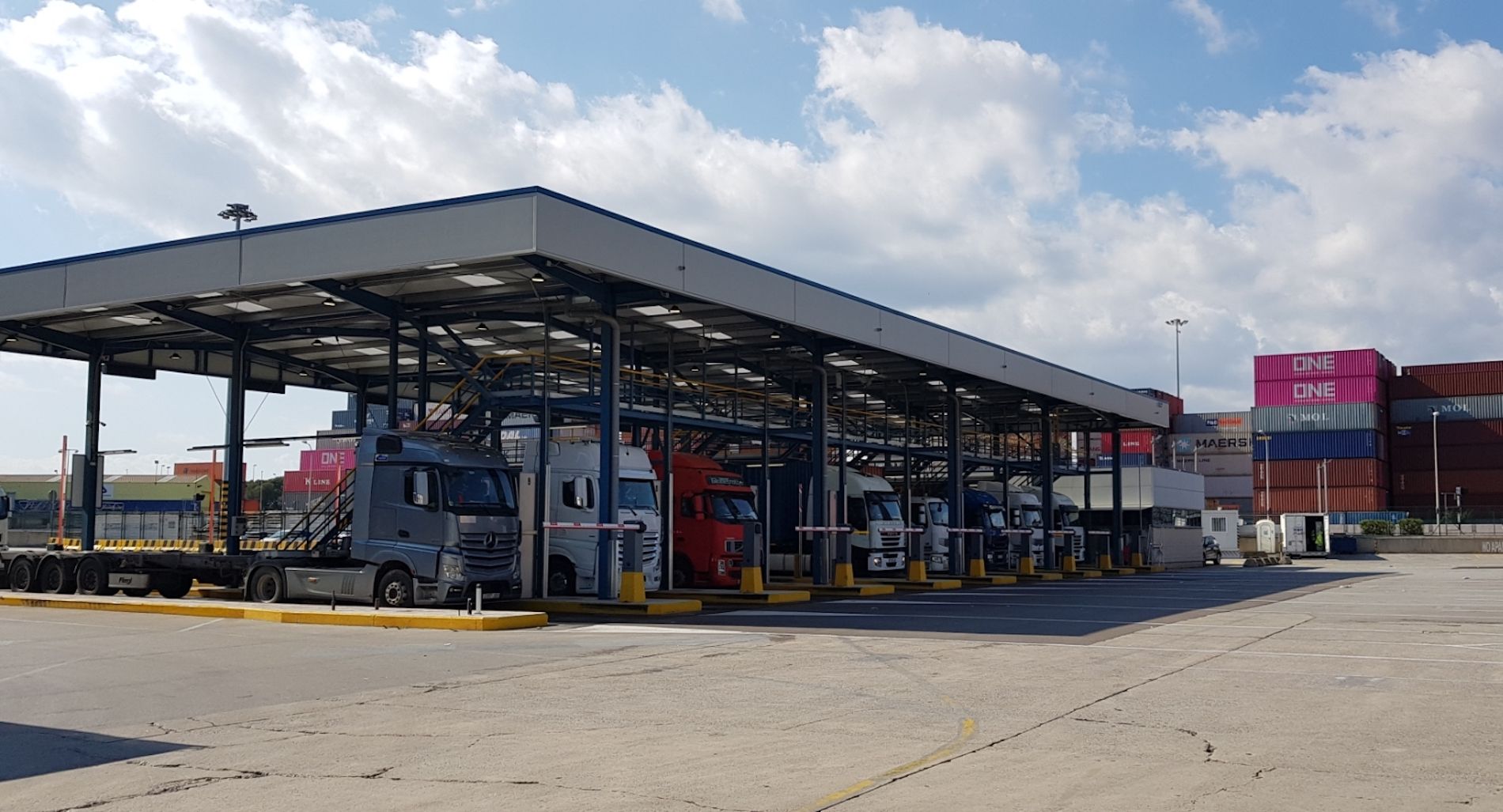 Barcelona Container Depot Service tiene experiencia consolidada en gestión de patios de contenedores en el área de influencia del puerto barcelonés.