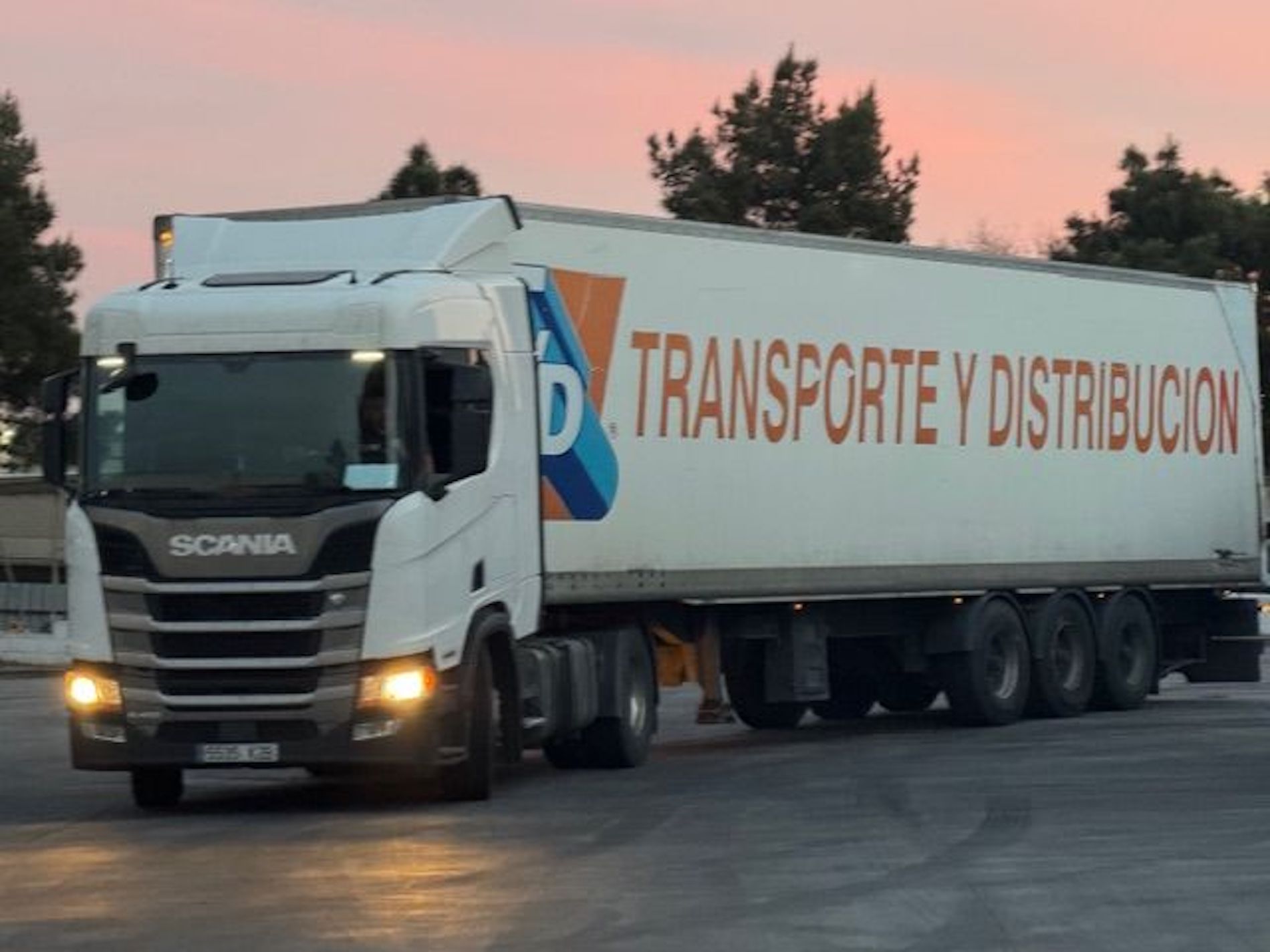 TyD Transporte y Distribución comenzó realizando servicios de transporte en la Comunidad de Madrid.