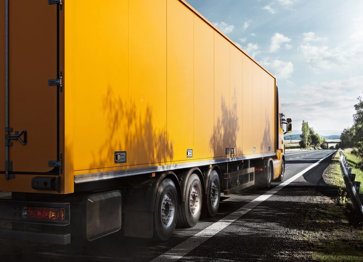 camion neumaticos Continental