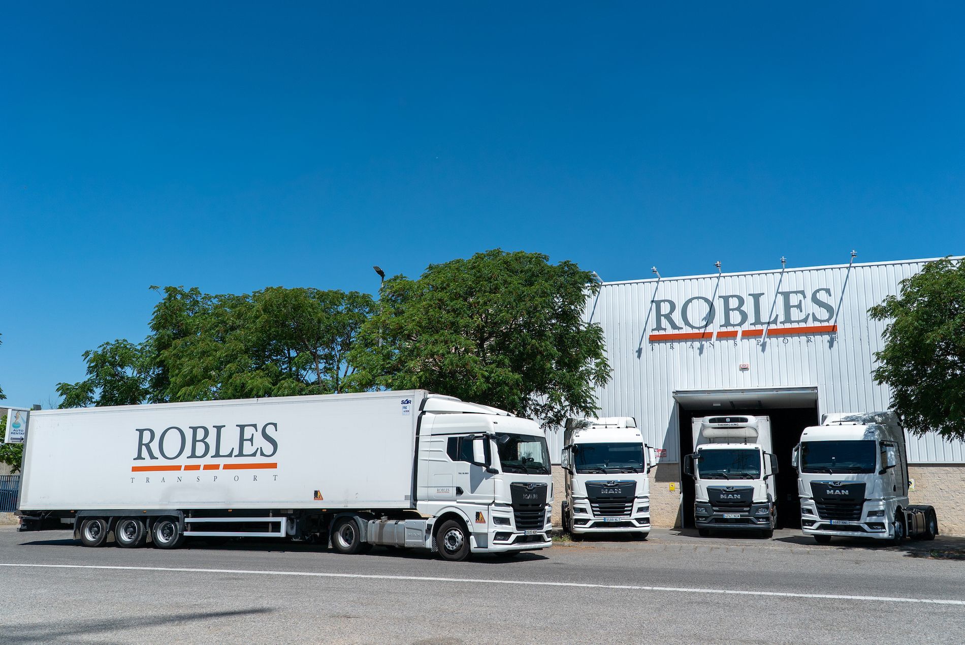 MAN Transportes Robles