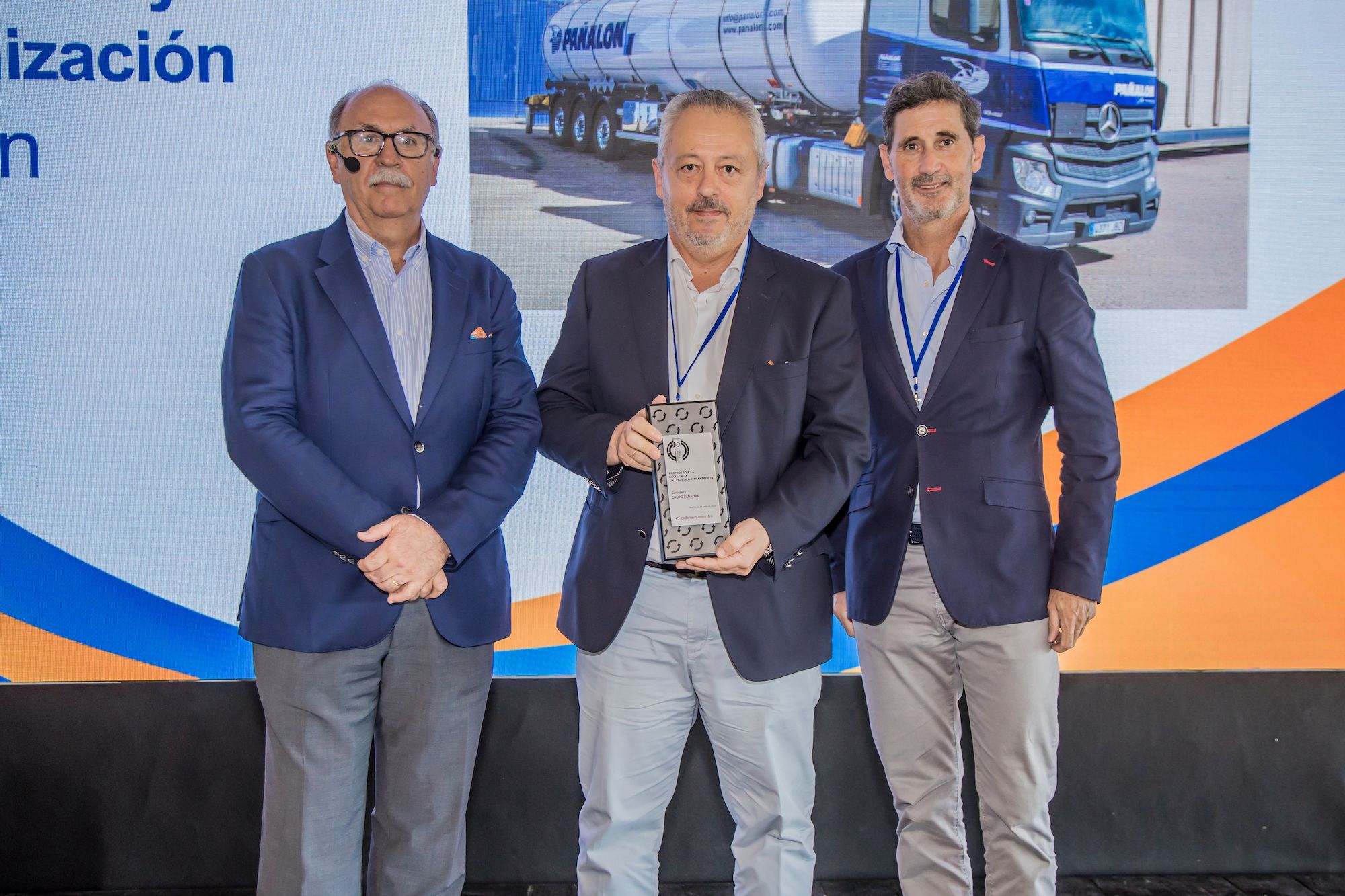 José Miguel de la Cruz Jiménez de Grupo Pañalón con Santiago Blanco de Webfleet.