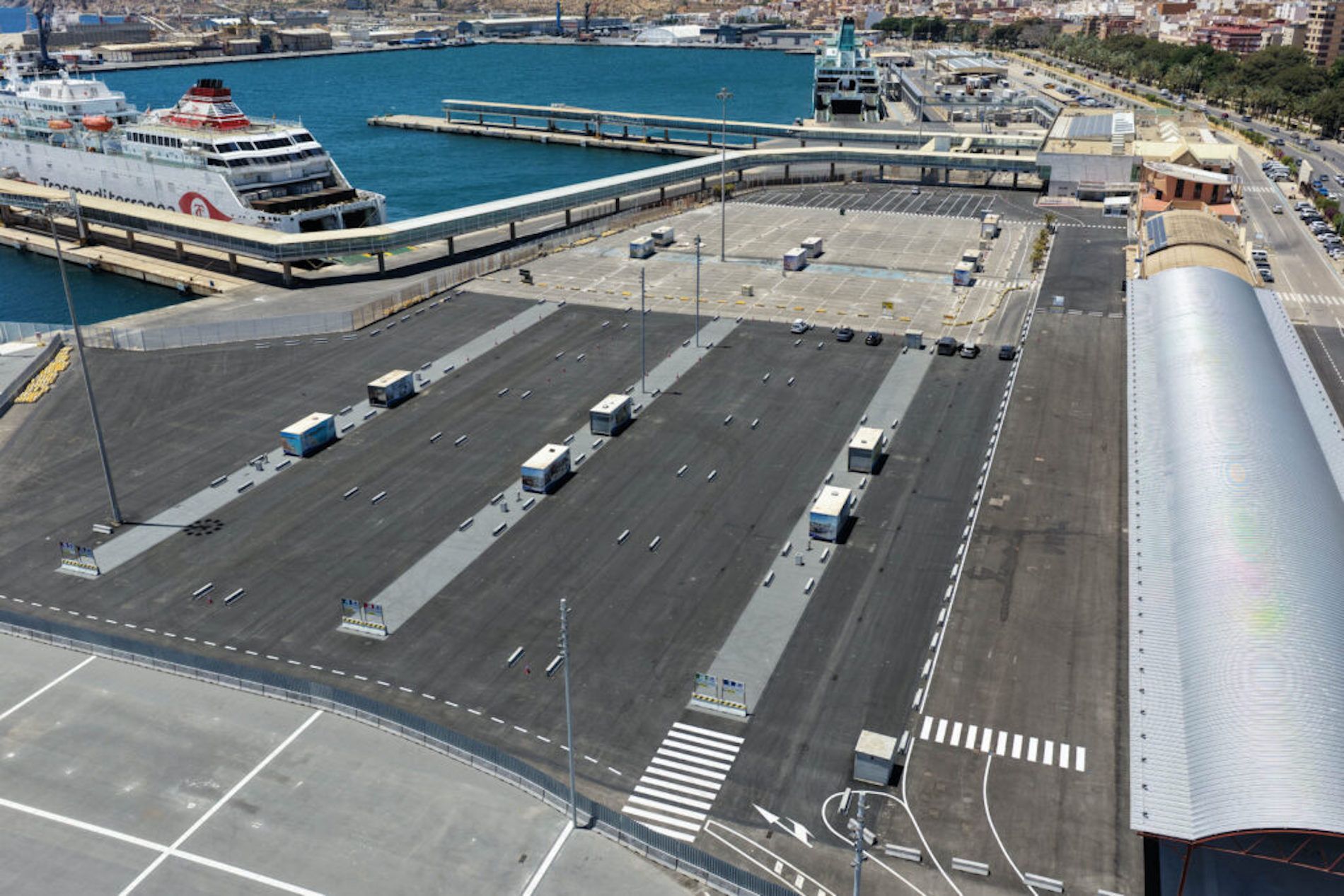 Explanada de Ribera I puerto Almeria Explanada de Ribera I puerto Almeria