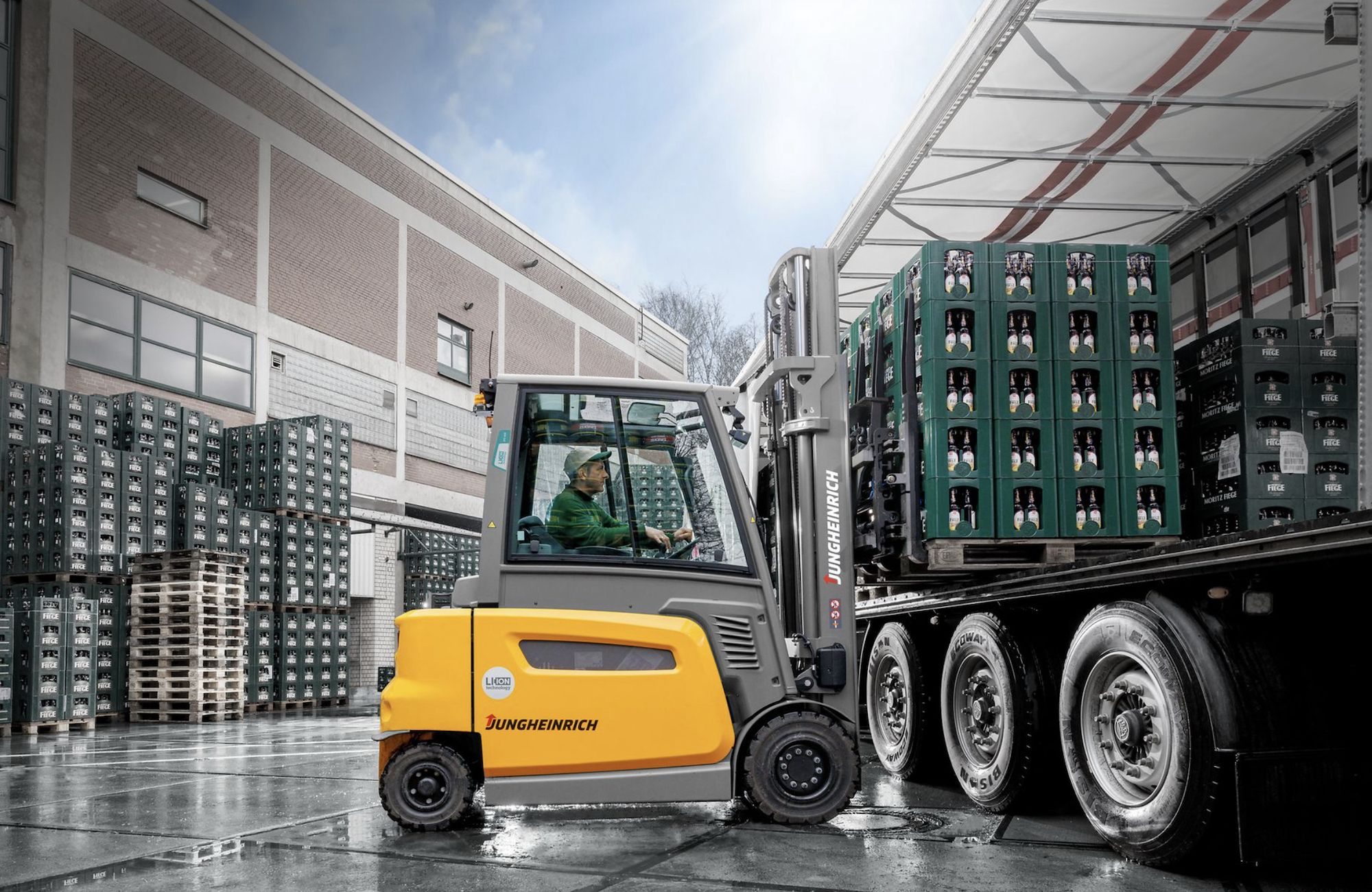 carga camion carretilla jungheinrich