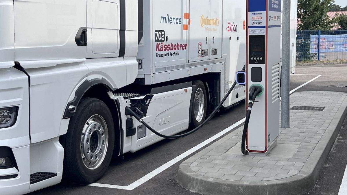 El Gobierno aprueba el Plan Auto+: 400 millones de euros para impulsar el vehículo eléctrico