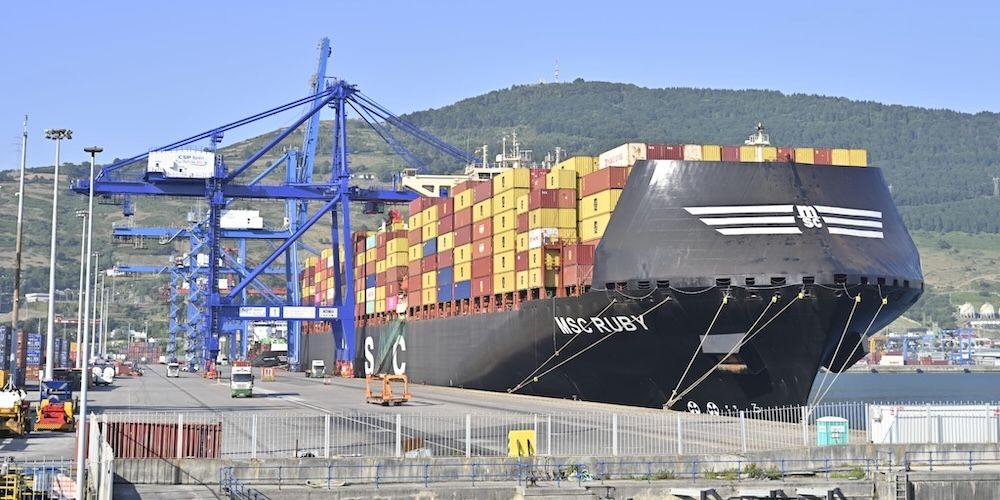 Portacontenedores MSC Ruby en el puerto de Bilbao