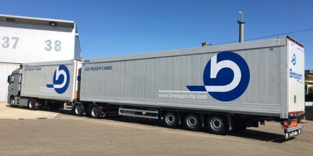 Mega trailer.