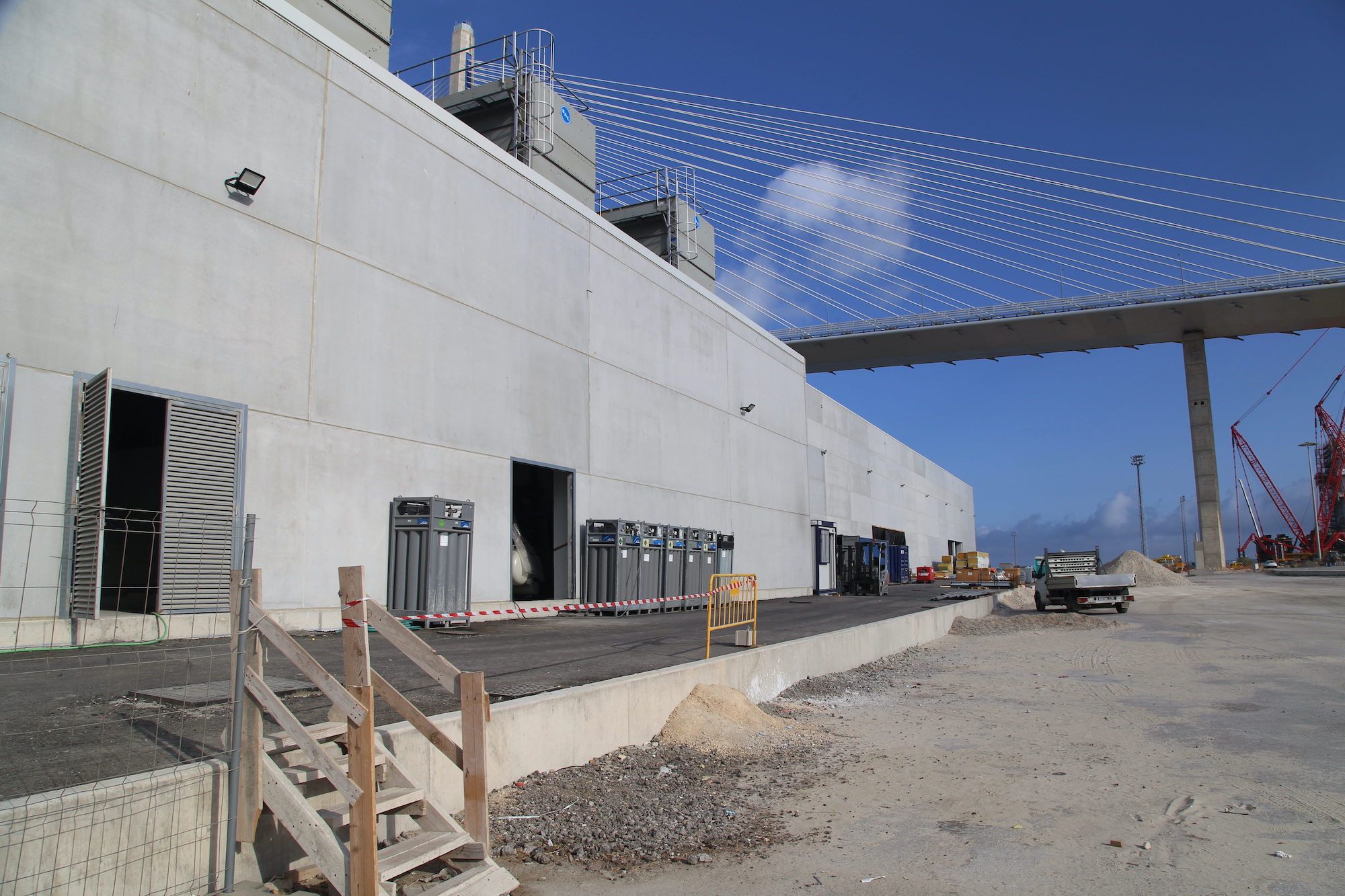 nueva instalacion de PTP para producto refrigerado y congelado en el puerto de Cadiz nueva instalacion de PTP para producto refrigerado y congelado en el puerto de Cadiz