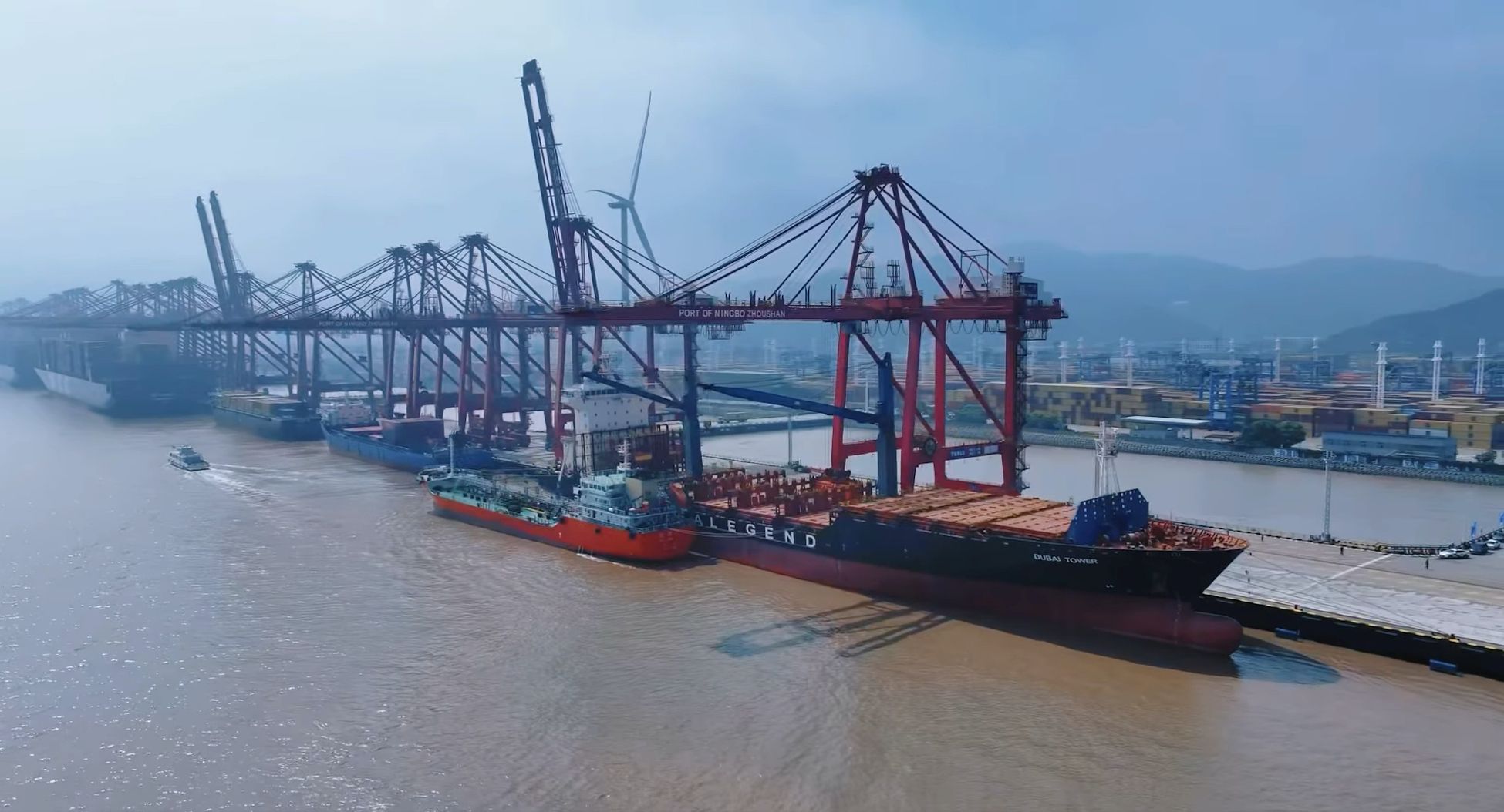 Sea Legend en el puerto de Ningbo Zhoushan Sea Legend en el puerto de Ningbo Zhoushan