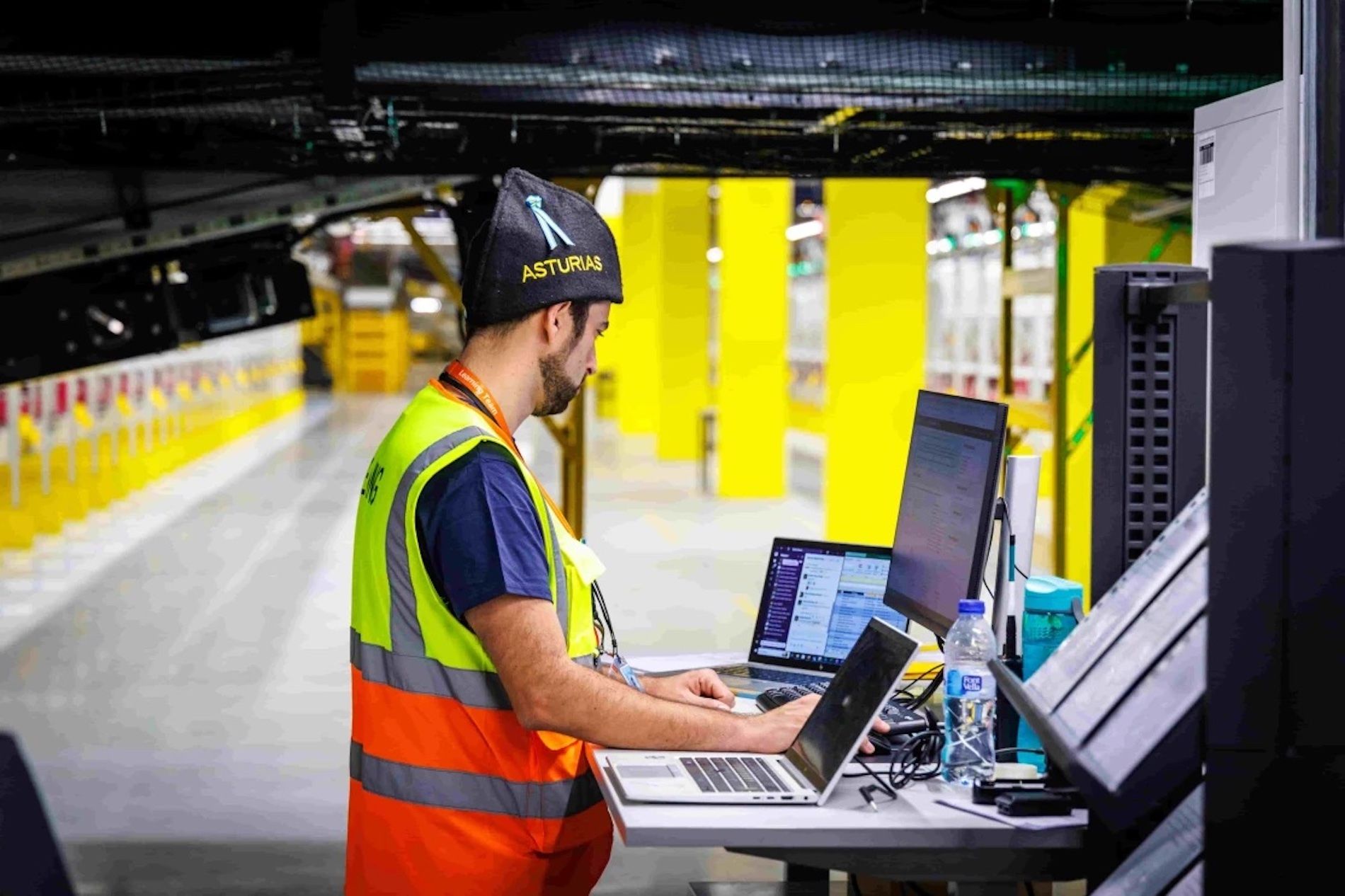 trabajador Amazon plataforma Asturias trabajador Amazon plataforma Asturias