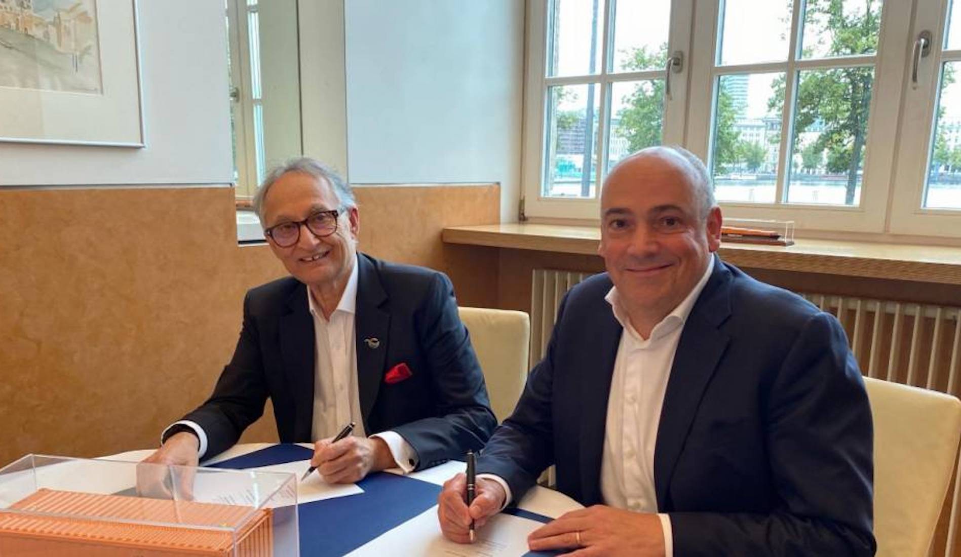 Hapag Lloyd DPWorld colaboracion Africa