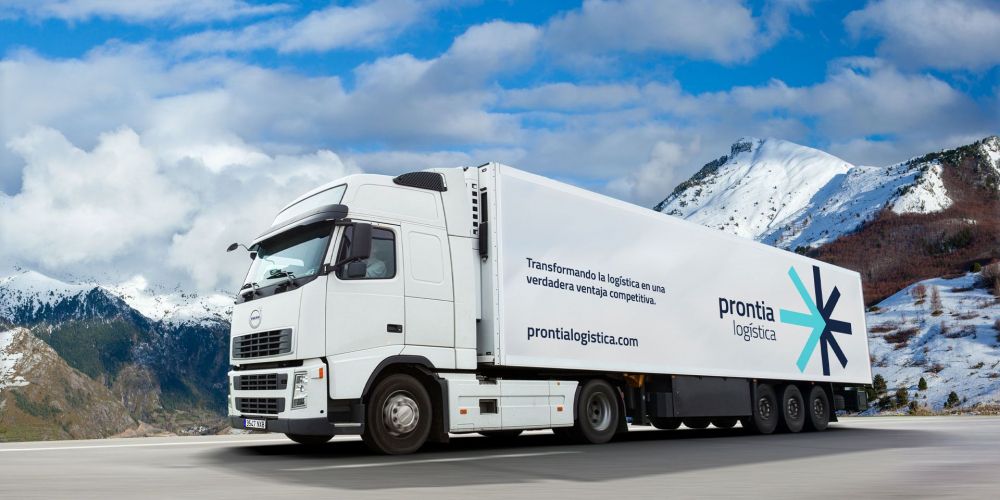 Prontia camion articulado con paisaje Prontia camion articulado con paisaje