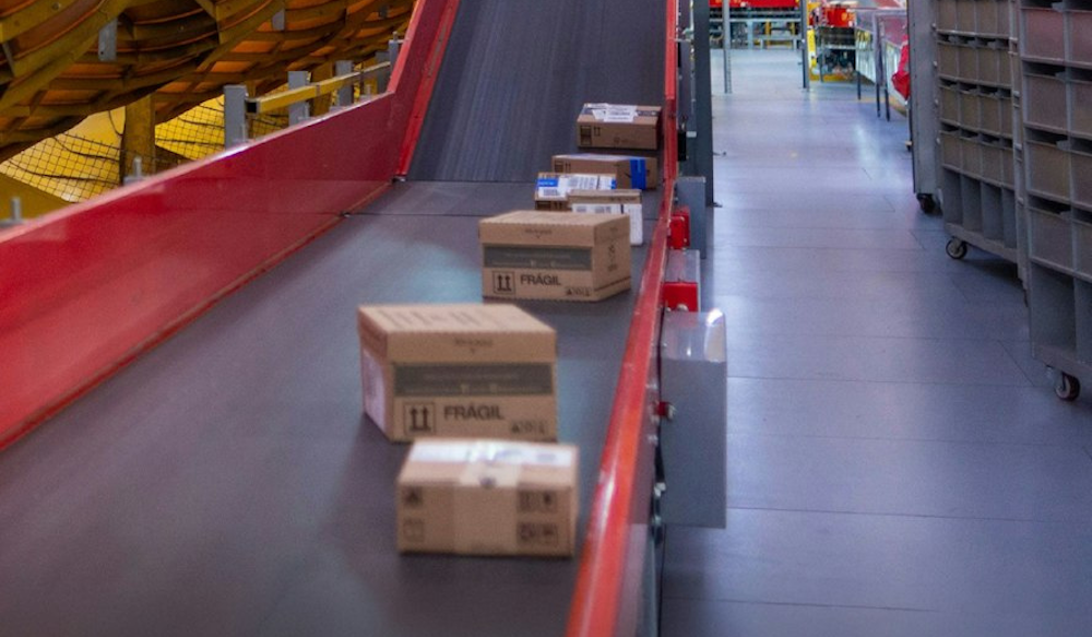 Paquetes almacen DHL Express Paquetes almacen DHL Express