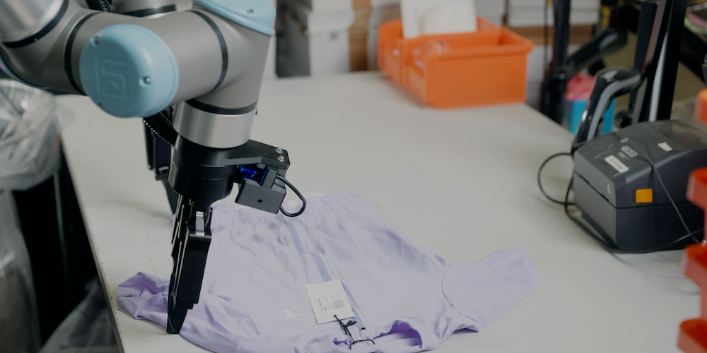 Teradyne Robotics y Sereact IA fisica