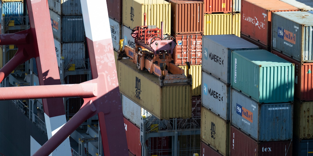 estiba Manipulacion contenedores en puerto de Barcelona contenedor MSC semana logistica
