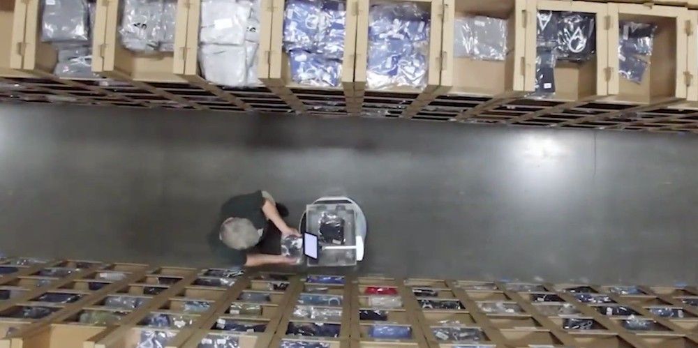 empleo carretillero almacen pasillo cenital