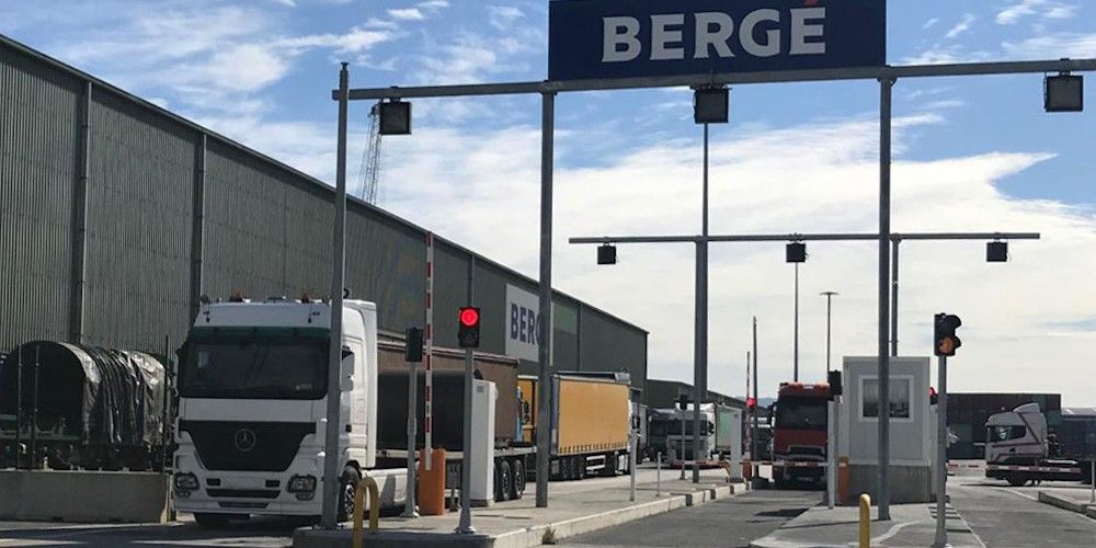 acceso terminal automatizada Berge puerto bilbao