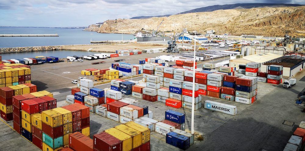 puerto almeria terminal contenedores la piscina