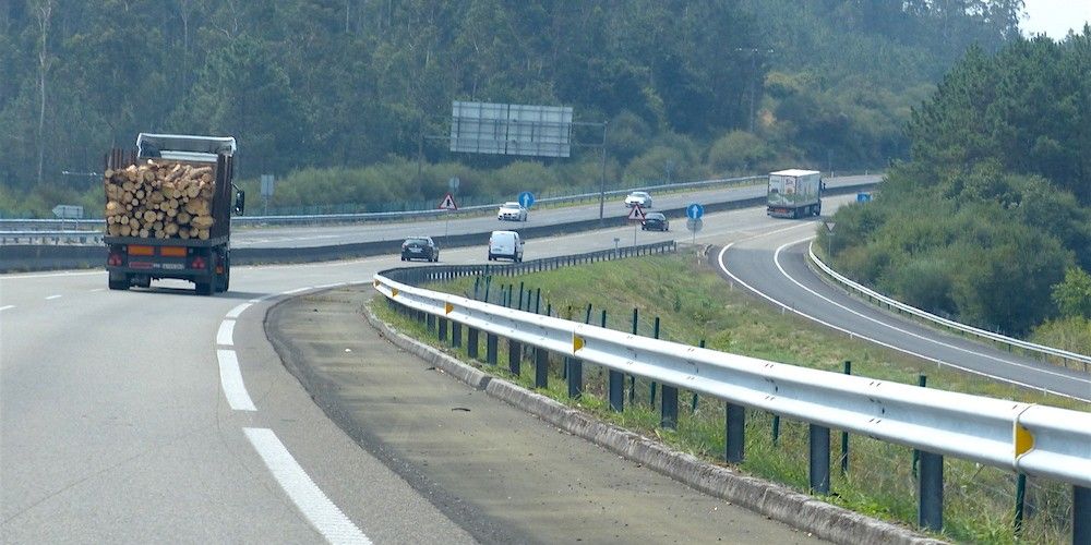 transporte-carretera-Galicia-madera-camion