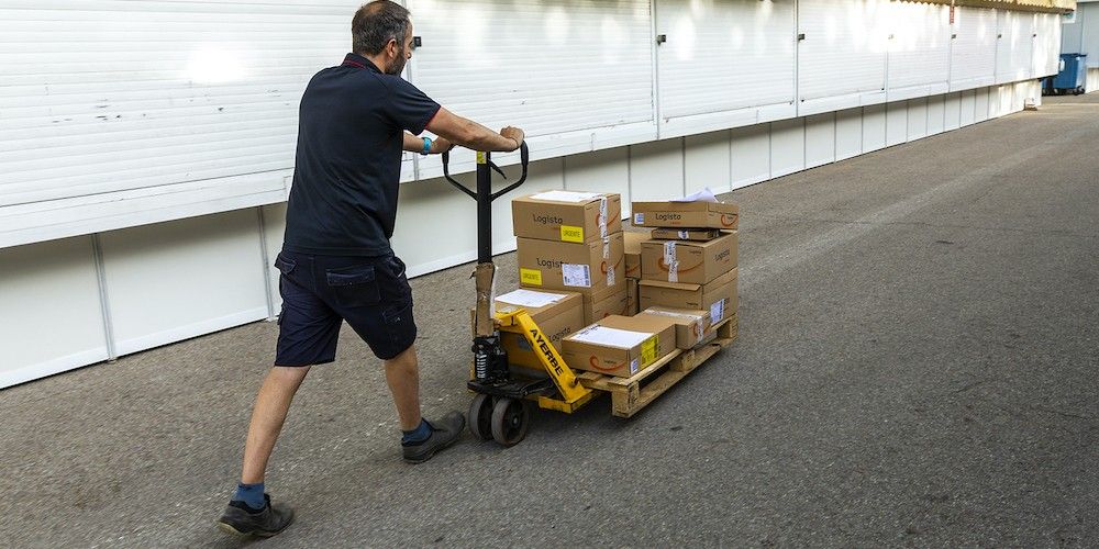 reparto feria del libro de madrid logista 2022