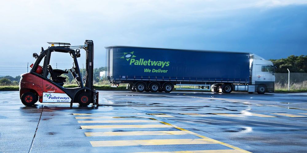 Palletways camion carretilla