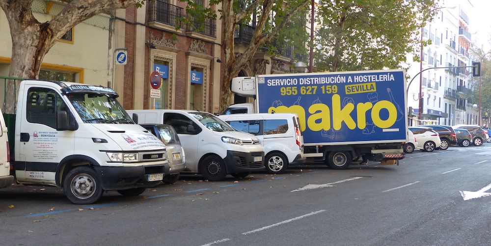 DUM Sevilla furgonetas zona carga descarga distribucion urbana