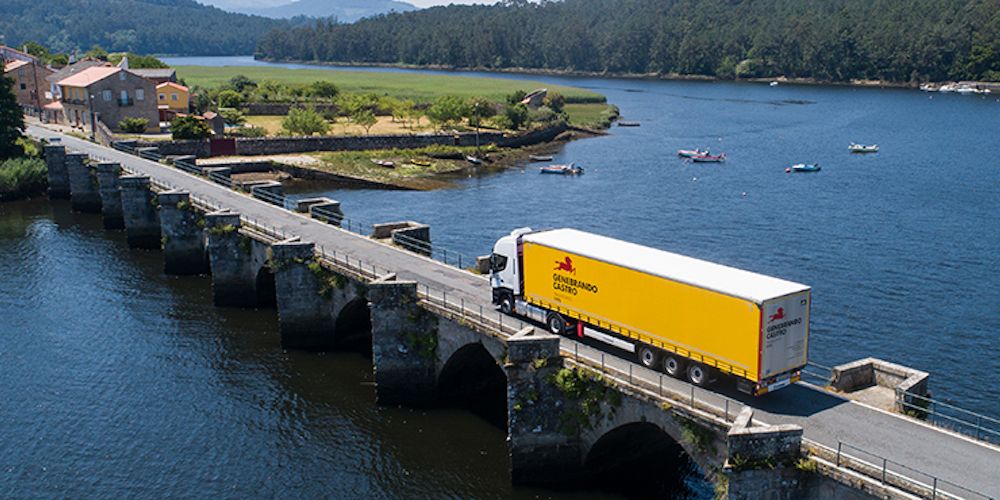 camion transportes genebrando castro