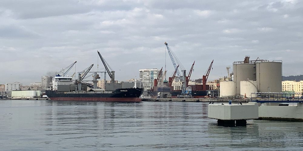 tres graneleros puerto de Malaga