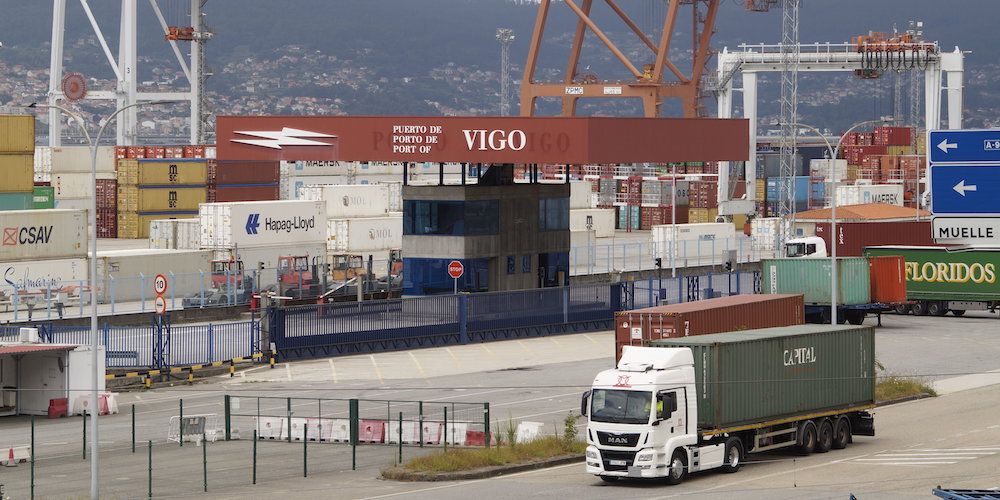 puerto de vigo camion contenedor terminal termavi