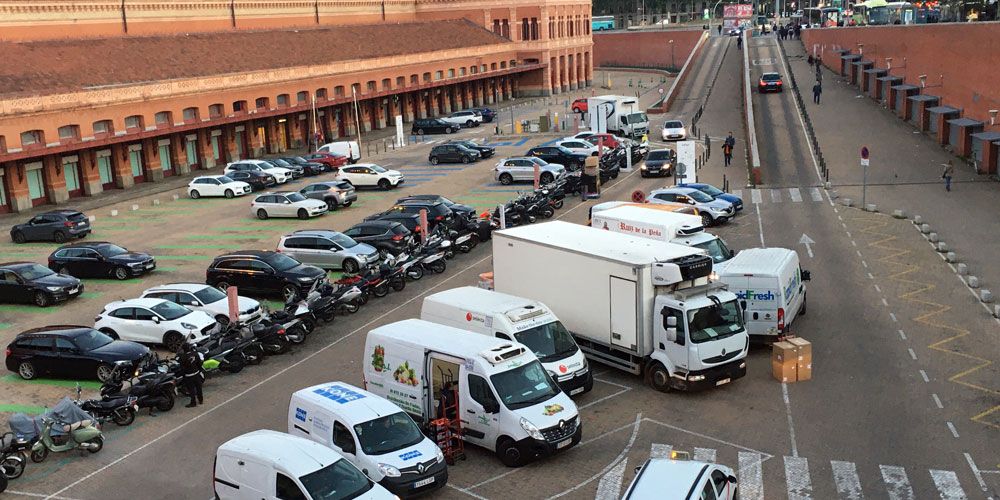 vehiculos-de-distribucion-en-Estacion-Atocha2Madrid