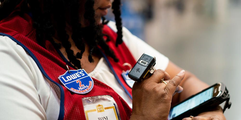 retail-wearable-zebra retail-wearable-zebra