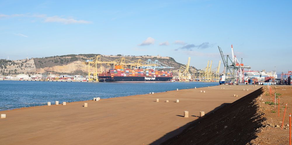 Muelle Adosado del puerto Barcelona