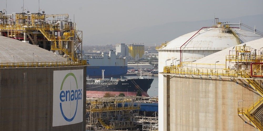 Muelle de la Energia puerto Barcelona