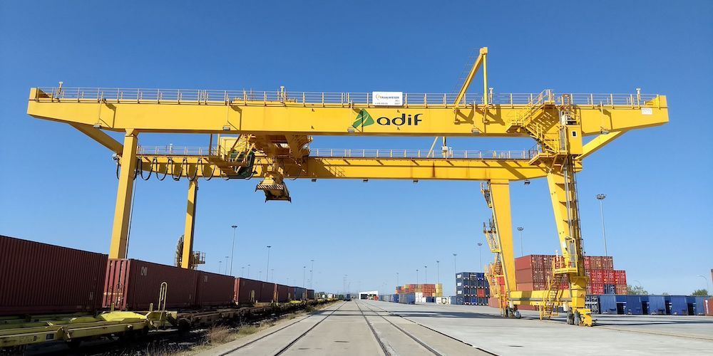 Grua portico Vicalvaro ADIF