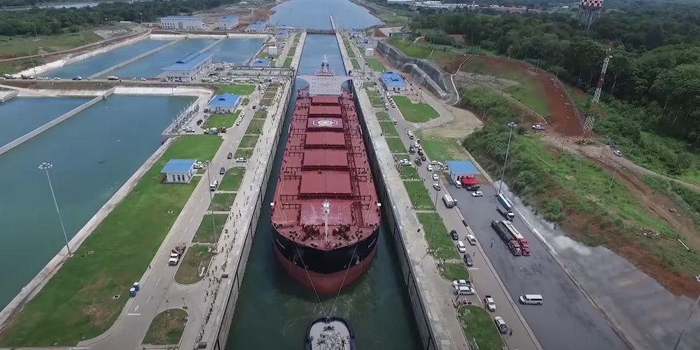Granelero Canal de Panama